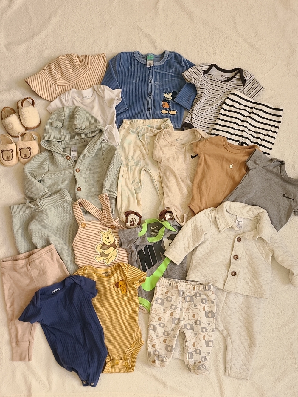 Nike Carter's Disney Baby Neutral Clothing Shoe Set Blue Beige Brown Size 0-6M